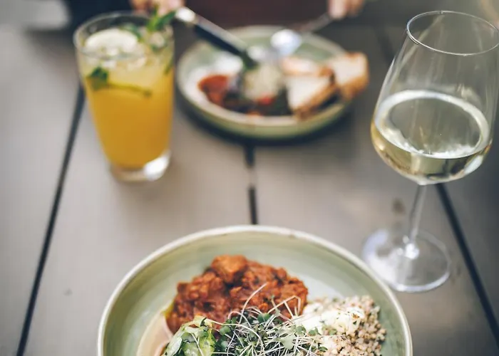 Πανσιόν Amante Boutique Κουρεσάαρε